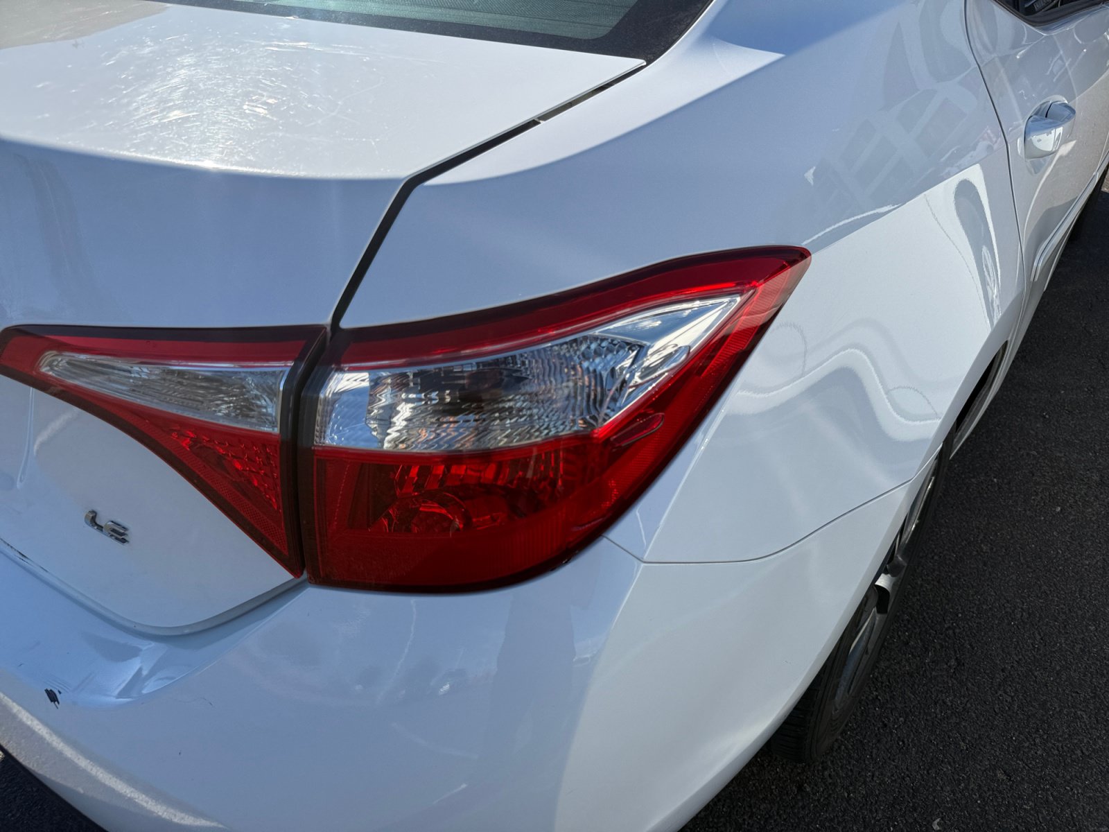 Used 2016 Toyota Corolla L FWD image 30