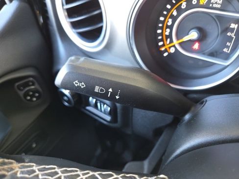 Used 2021 Jeep Wrangler Unlimited Sahara w/ Uconnect 4C Nav & Sound Group image 59