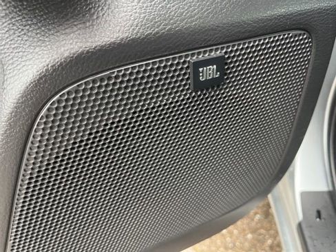 Used 2022 Toyota Tacoma TRD Sport image 13