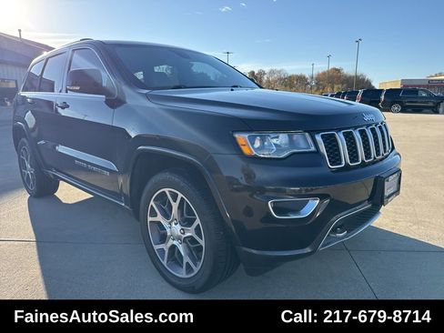 Used 2018 Jeep Grand Cherokee Limited image 28