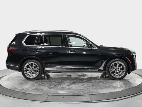 Used 2026 BMW X7 xDrive40i image 8