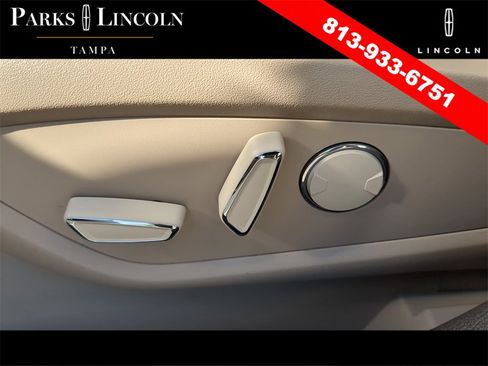 Certified 2021 Lincoln Nautilus Reserve w/ Equipment Group 201A image 18