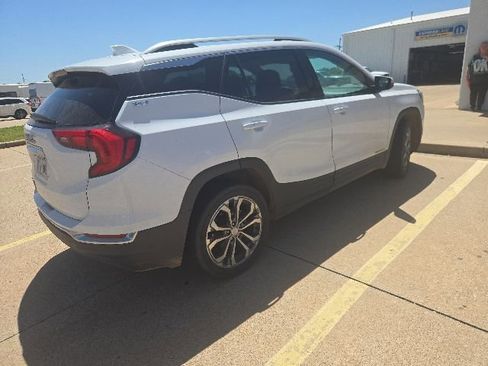 Used 2021 GMC Terrain SLT FWD image 5