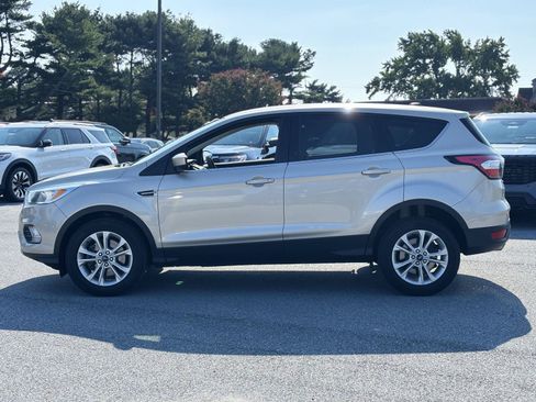 Used 2017 Ford Escape SE AWD/4WD image 5