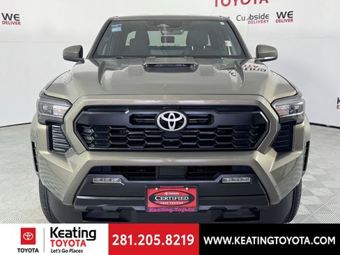 Certified 2025 Toyota Tacoma TRD Sport image 9