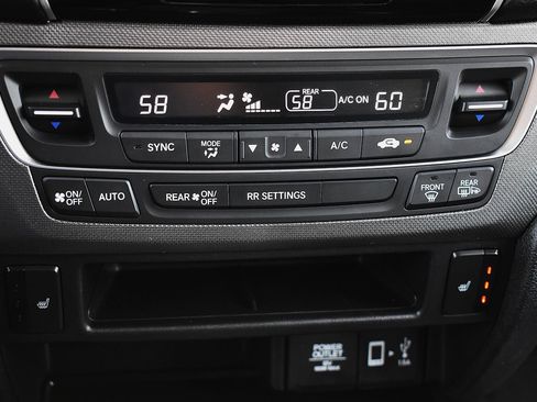 Used 2023 Honda Ridgeline RTL image 11