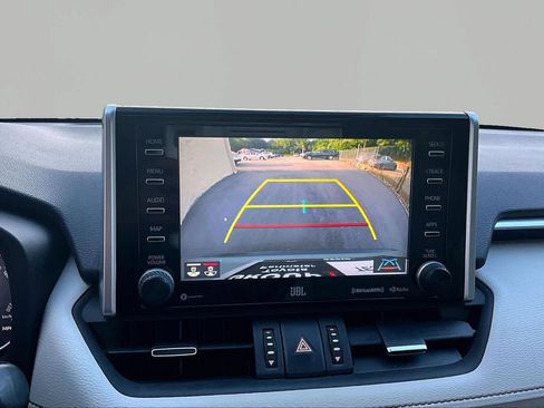 Used 2021 Toyota RAV4 XLE Premium AWD/4WD image 27