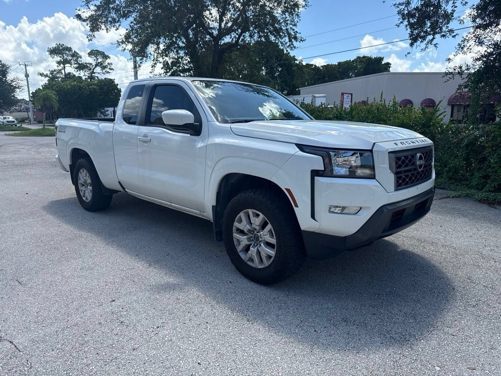 Used 2024 Nissan Frontier SV w/ SV Convenience Package AWD/4WD image 3