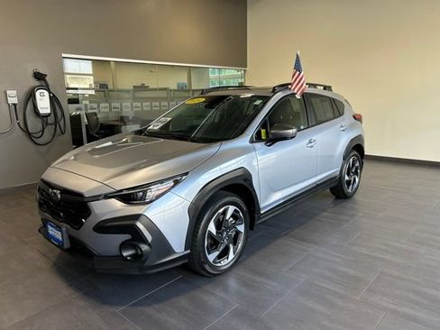 Used 2024 Subaru Crosstrek 2.5i Limited AWD/4WD image 3