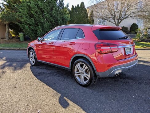 Used 2018 Mercedes-Benz GLA 250 4MATIC image 5