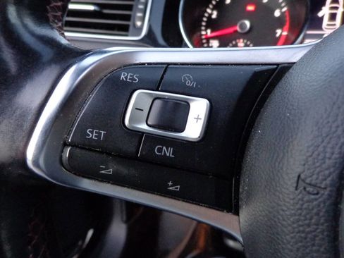 Used 2015 Volkswagen Jetta GLI SEL image 25