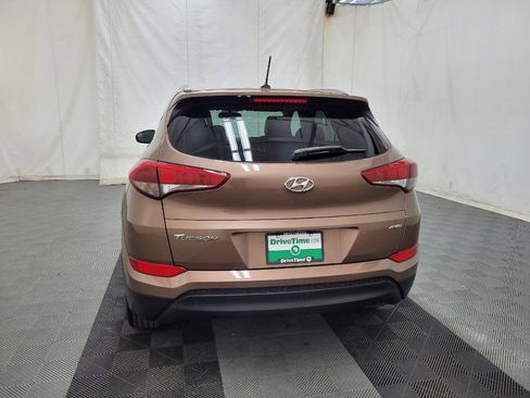Used 2017 Hyundai Tucson SE AWD/4WD image 6