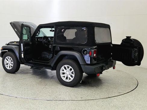 Used 2023 Jeep Wrangler Sport AWD/4WD image 11