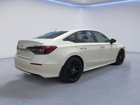 Used 2025 Honda Civic Sport image 6