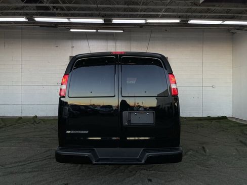 Used 2019 Chevrolet Express 3500 LS w/ Cold Climate Package image 4
