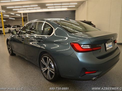 Used 2021 BMW 330e w/ Premium Package image 9