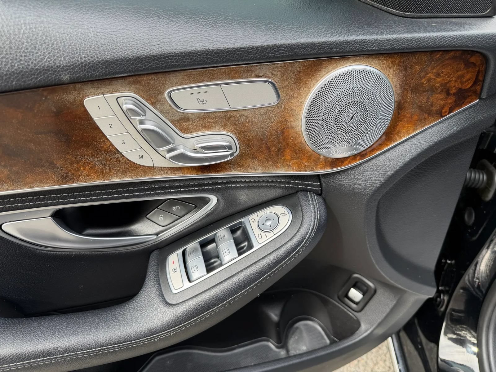 Used 2015 Mercedes-Benz C 300 4MATIC Sedan image 27