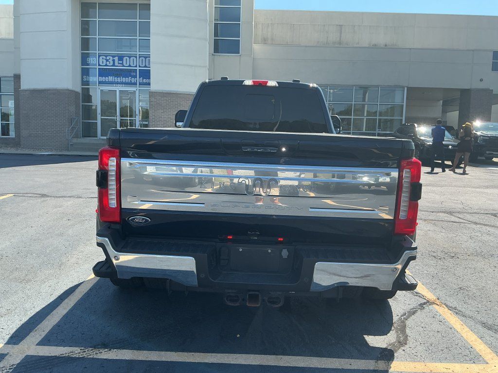 Used 2023 Ford F350 King Ranch w/ Chrome Package AWD/4WD image 4