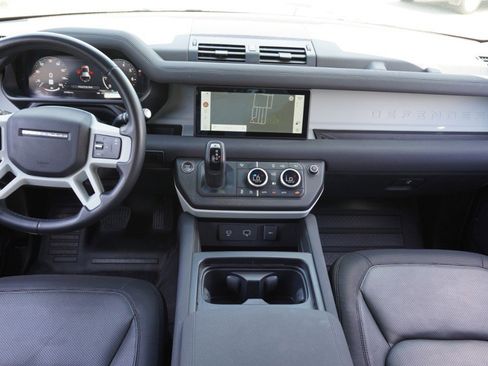 Used 2023 Land Rover Defender 110 X-Dynamic SE AWD/4WD image 28
