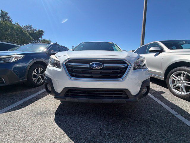 Used 2018 Subaru Outback 3.6R Touring AWD/4WD image 7