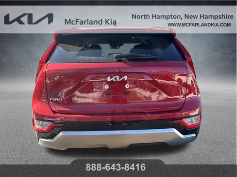 Used 2023 Kia Niro EX Touring image 6