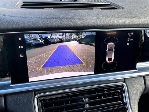 Used 2022 Porsche Panamera image 21