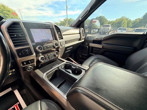 Used 2020 Ford F250 Platinum AWD/4WD image 32