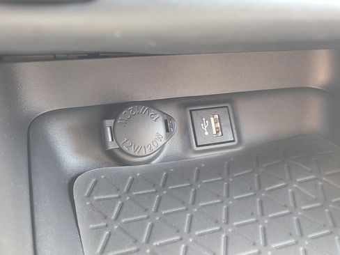 Used 2025 Toyota RAV4 XLE Premium w/ Weather Package FWD image 25