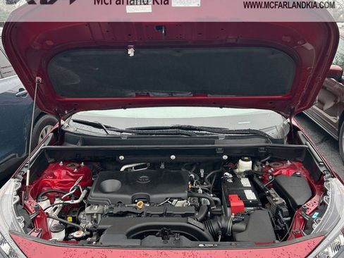 Used 2021 Toyota RAV4 LE image 16