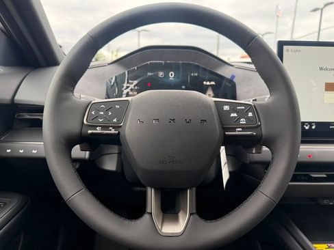 New 2026 Lexus ES 350e FWD image 15