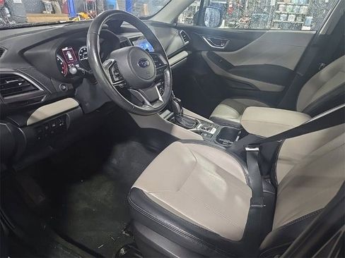 Used 2022 Subaru Forester Limited image 10