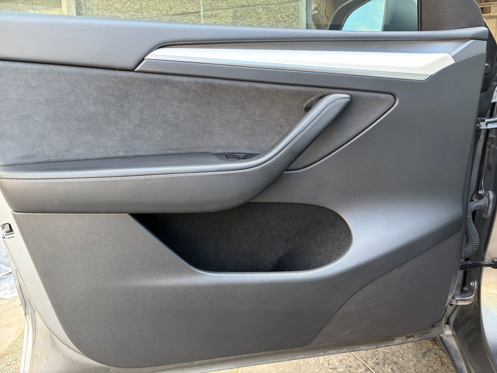 Used 2025 Tesla Model Y Long Range AWD/4WD image 9