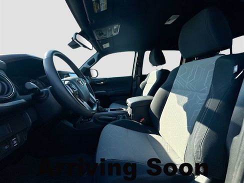 Used 2023 Toyota Tacoma TRD Off-Road AWD/4WD image 6