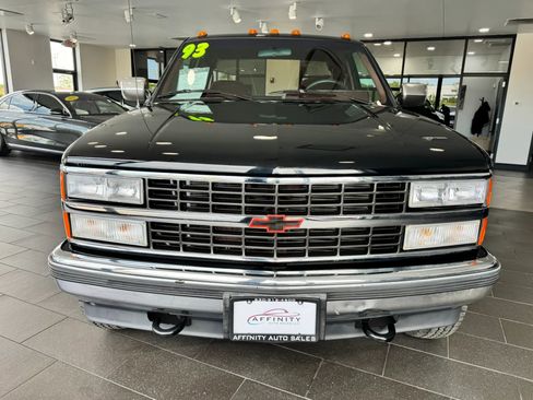 Used 1993 Chevrolet Silverado 3500 4x4 Extended Cab image 8