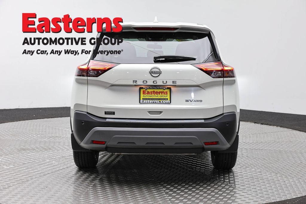 Used 2023 Nissan Rogue SV AWD/4WD image 7
