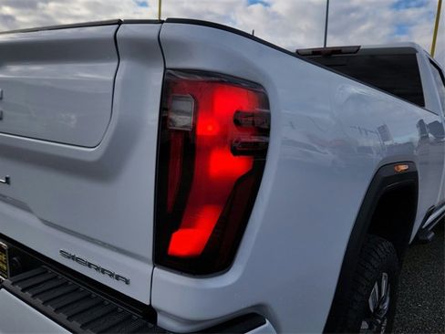 Used 2024 GMC Sierra 2500 Denali w/ Denali Reserve Package image 39