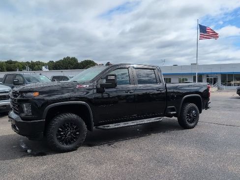 Used 2023 Chevrolet Silverado 2500 LTZ w/ LTZ Plus Package AWD/4WD image 2