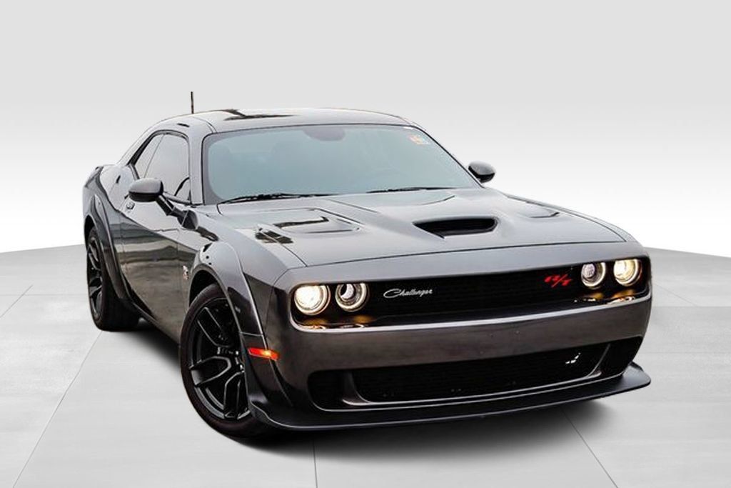 Used 2022 Dodge Challenger R/T Scat Pack RWD image 2