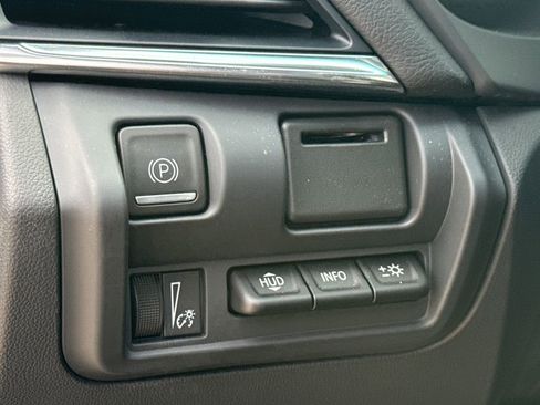 Used 2025 Cadillac CT4 V image 21