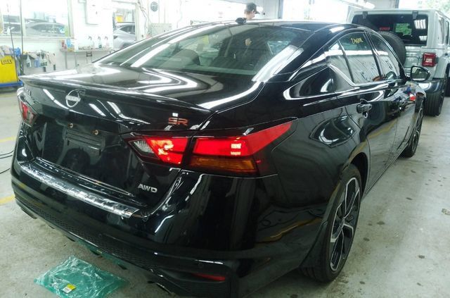 Certified 2023 Nissan Altima 2.5 SR w/ SR Premium Package AWD/4WD image 2