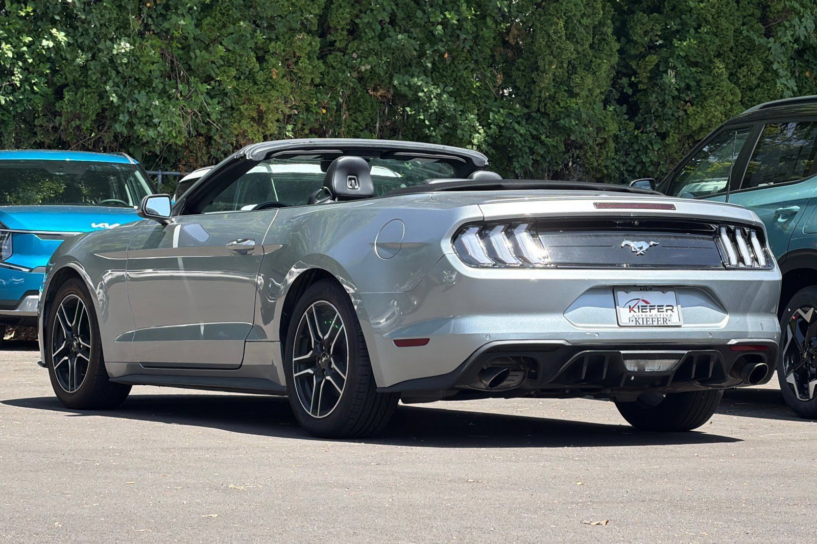 Used 2023 Ford Mustang Premium RWD image 31