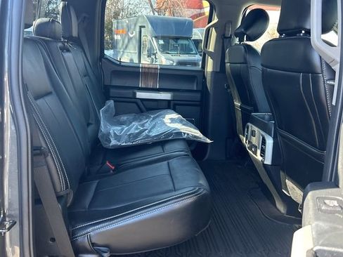 Used 2019 Ford F150 Lariat w/ Trailer Tow Package image 16