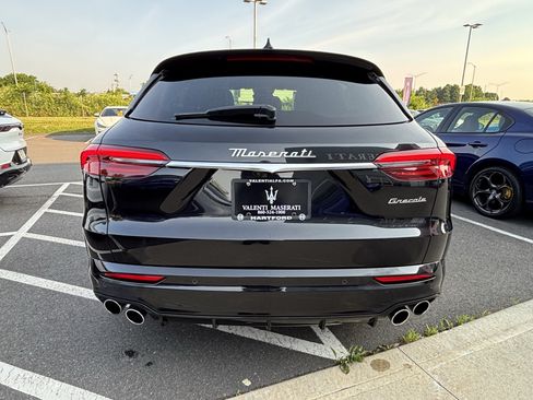 Used 2025 Maserati Grecale Folgore AWD/4WD image 7