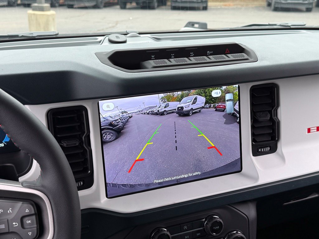 New 2026 Ford Bronco Heritage Edition AWD/4WD image 4