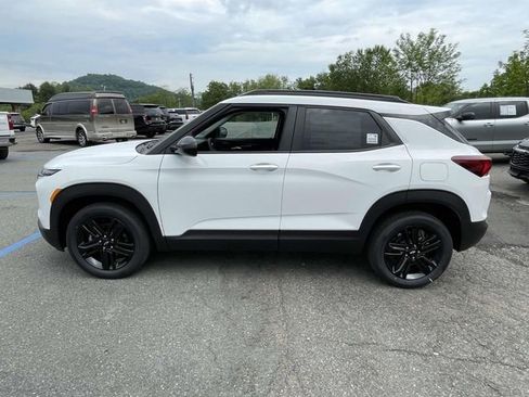 New 2026 Chevrolet TrailBlazer LT w/ Convenience Package AWD/4WD image 4