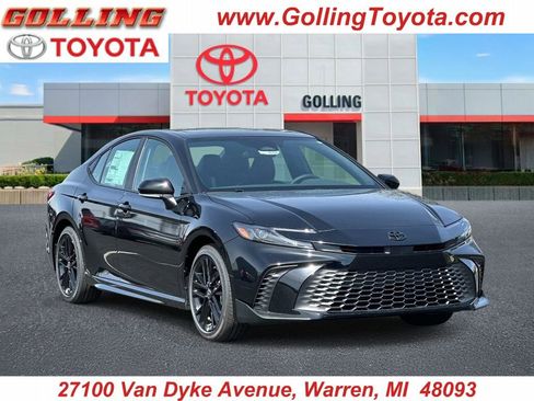 New 2026 Toyota Camry SE FWD image 1
