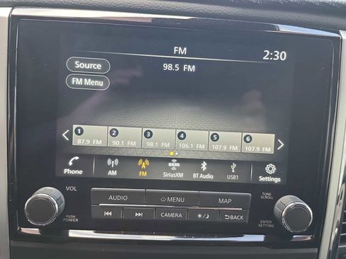 Used 2021 Nissan Titan SV w/ SV Convenience Package image 17