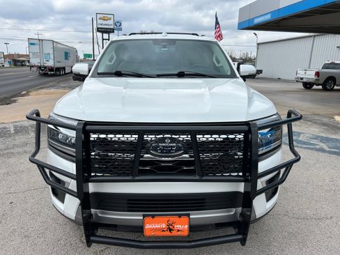 Used 2023 Ford Expedition Max Limited image 2