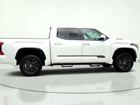 Used 2024 Toyota Tundra Platinum AWD/4WD image 4