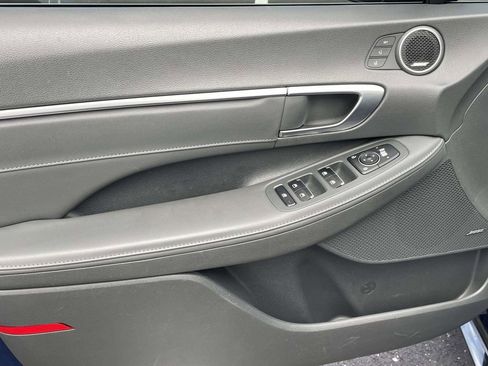 Used 2022 Hyundai Sonata Limited FWD image 14